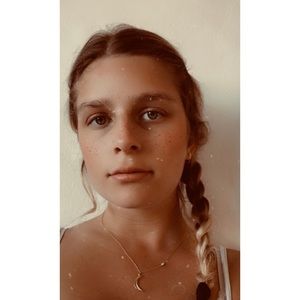 Meet your Posher, Ariane